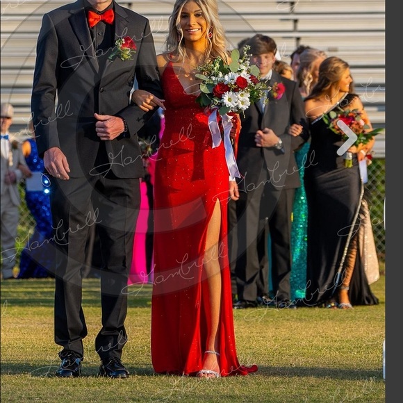 red prom dress! - Picture 2 of 5